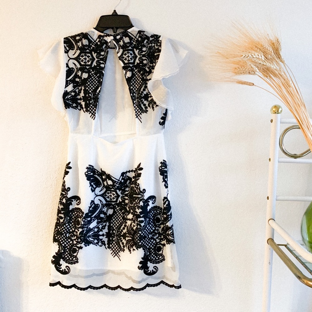 Foxiedox Embroidered Dress - Picture 4 of 6